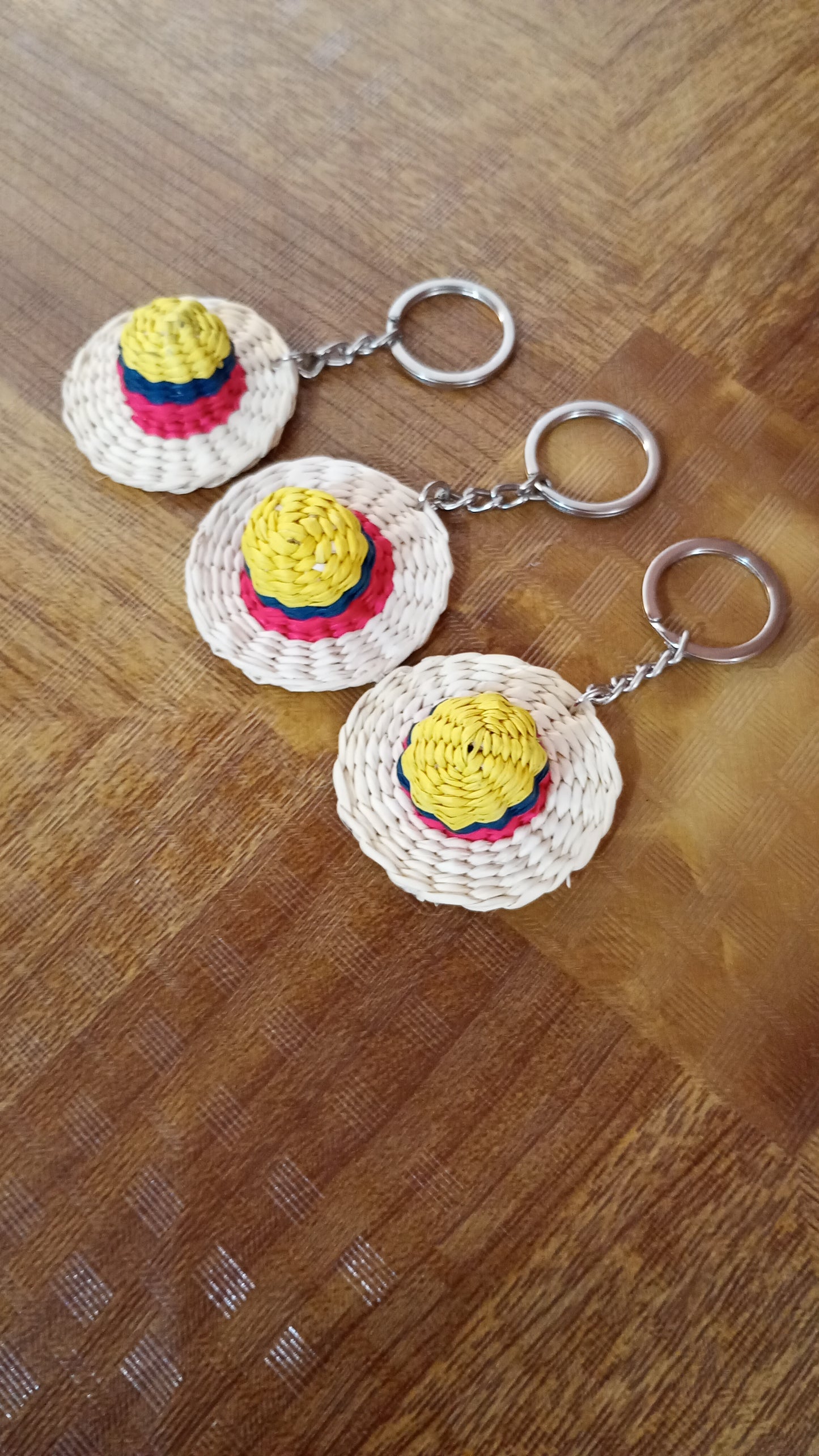 LAVERO DE PAJA ECUADOR, NATURAL, TURQUESA, FUCSIA