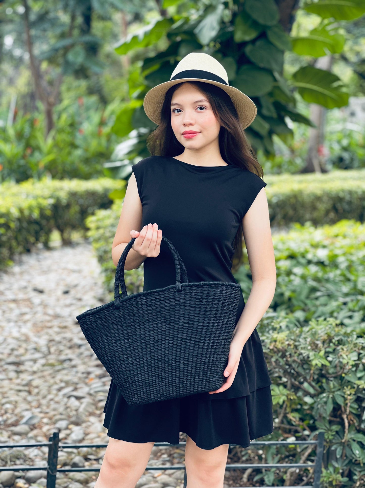 ADQUISICIÓN PROMO CARTERA MERLINA PAJA TOQUILLA NEGRA GRANDE
