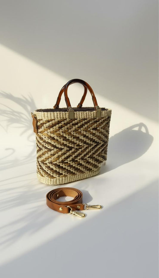 ANASTASIA PAJA TOQUILLA Y ZAPAN